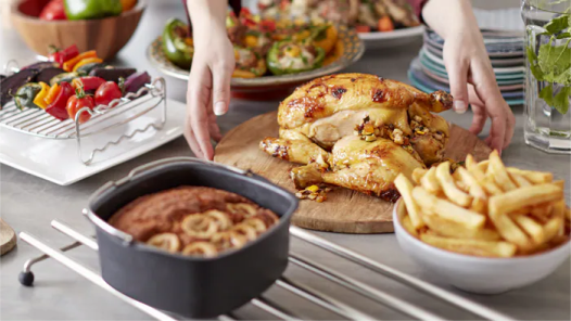 en rekke retter laget av airfryer